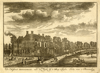 135802 Gezicht op de buitenplaats Roosendaal aan de Vecht te Utrecht met op de achtergrond het huis Ravensberg.
